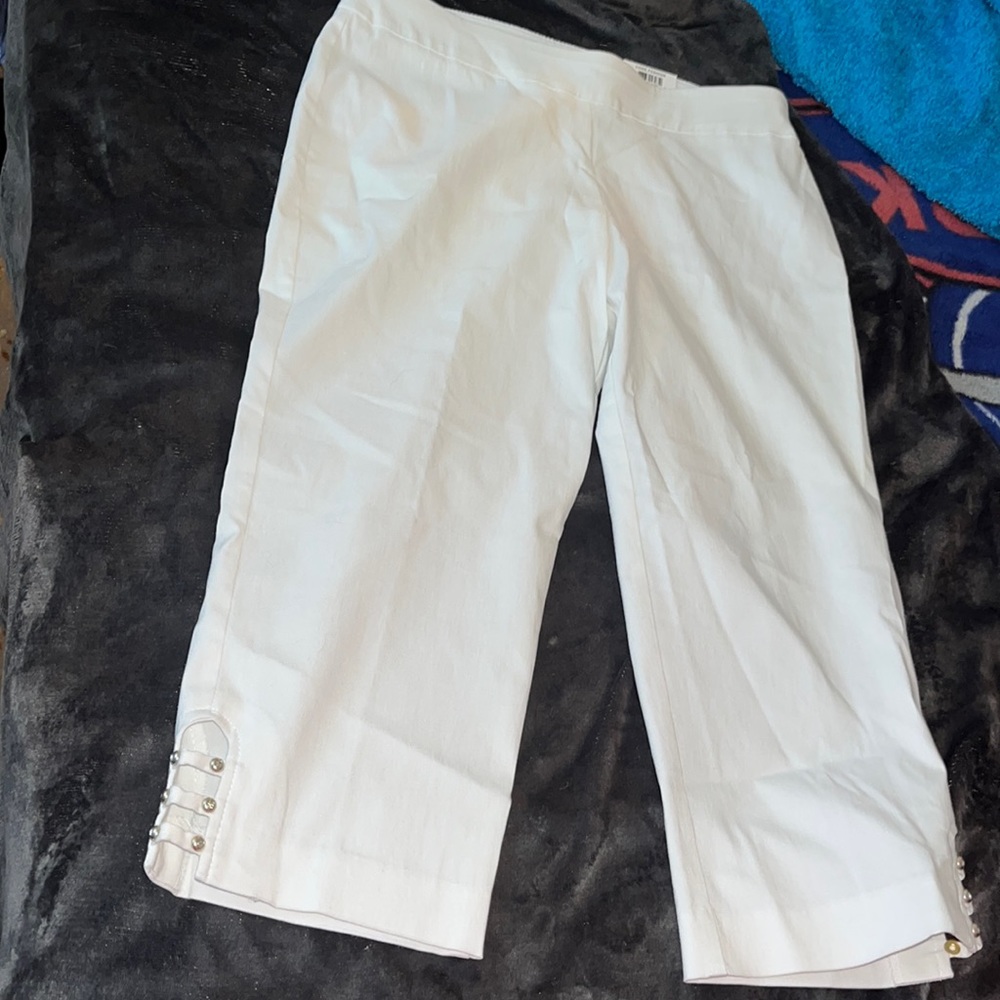 JM Petite capris